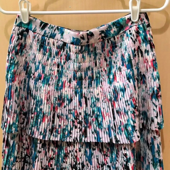 JCrew Watercolor Tiered Pleated Skirt Size 0 - Picture 2 of 3